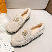 Load image into Gallery viewer, Women’s Lambswool Moccasins with Warm Fleece Lining