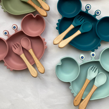 Load image into Gallery viewer, Silicone Crab Shaped Baby Feeding Set with Bamboo Utensils
