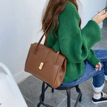 Load image into Gallery viewer, Retro Flip Style Extra Large Commuter Tote Bag for Women