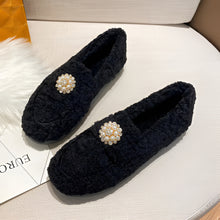 Load image into Gallery viewer, Women’s Lambswool Moccasins with Warm Fleece Lining