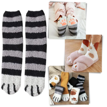 Load image into Gallery viewer, Cat's Paw Winter Socks