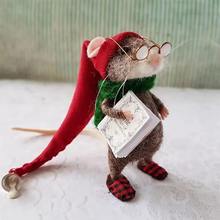 Load image into Gallery viewer, Handmade Cute Needle Felted Mouse DIY Craft Kit