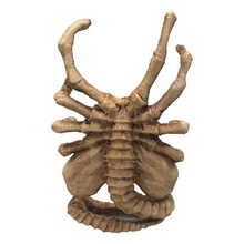 Load image into Gallery viewer, Horrible Facehugger Phone Holder