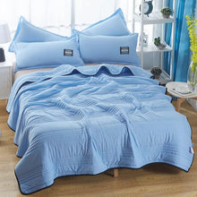 Load image into Gallery viewer, Cooling Blanket for Hot Sleepers, Soft Breathable Ice Cooling Throw