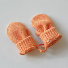 Load image into Gallery viewer, Kids Candy Color Knitted Gloves