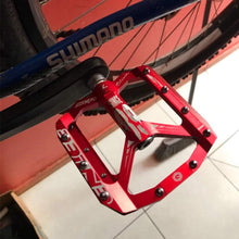 Load image into Gallery viewer, Lightweight Flat Bike Pedals Aluminum Alloy Anti-Slip