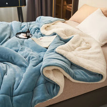 Load image into Gallery viewer, Warm Fleece Luxury Blanket