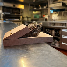 Load image into Gallery viewer, Oyster Shucking Clamp