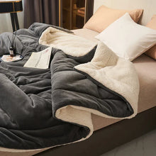 Load image into Gallery viewer, Warm Fleece Luxury Blanket