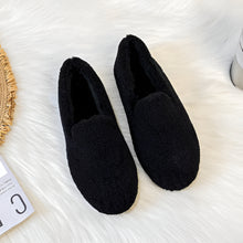 Load image into Gallery viewer, Women’s Lambswool Moccasins with Warm Fleece Lining