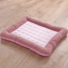 Load image into Gallery viewer, Breathable Pet Cooling Mat with Ice Silk Surface and Dense Edge Stitching for Dogs and Cats