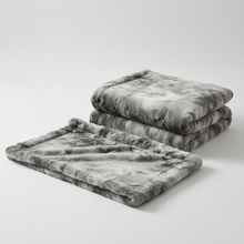 Load image into Gallery viewer, Faux Fur Wolf Blanket