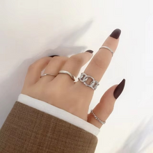 Load image into Gallery viewer, Gothic Black Heart and Dice Silver Ring Set for Women