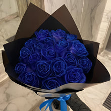 Load image into Gallery viewer, Glittering Roses