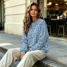 Load image into Gallery viewer, Leopard Print Oversized Sweatshirt - Lana