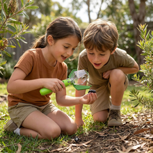 Load image into Gallery viewer, Kids Bug Catcher with 6x Magnifier and Easy Grip for Backyard Insect Watching
