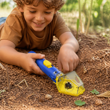 Load image into Gallery viewer, Kids Bug Catcher with 6x Magnifier and Easy Grip for Backyard Insect Watching