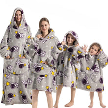 Load image into Gallery viewer, Oversized Hoodie Blanket with Pumpkin Pattern and Fleece Flannel Blend, Machine Washable
