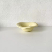 Load image into Gallery viewer, Ceramic Wave Style Salad and Dessert Bowl