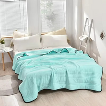 Load image into Gallery viewer, Summer Lightweight Quilt Solid Color All Season Comforter for Double Bed
