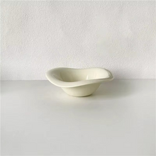 Load image into Gallery viewer, Ceramic Wave Style Salad and Dessert Bowl