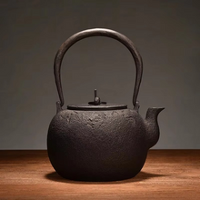 Load image into Gallery viewer, Pure Handmade Cast Iron Teapot with Traditional Lost Wax Craft