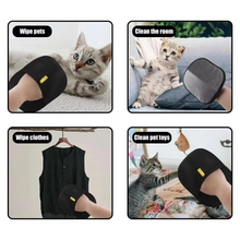 Load image into Gallery viewer, Pet Hair Removal Gloves for Dogs and Cats, Electrostatic Fur Remover for Carpets, Sofas, and Upholstery