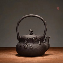 Load image into Gallery viewer, Pure Handmade Cast Iron Teapot with Traditional Lost Wax Craft