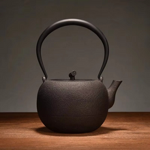 Load image into Gallery viewer, Pure Handmade Cast Iron Teapot with Traditional Lost Wax Craft