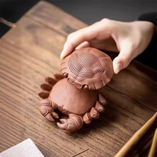 Load image into Gallery viewer, Creative Crab Purple Sand Tea Filter Ornament for Kungfu Tea Table