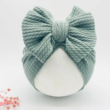 Load image into Gallery viewer, Cozy Knotted Baby Beanie with Bow Headband