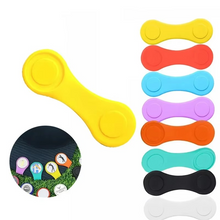 Load image into Gallery viewer, Magnetic Silicone Folding Golf Ball Marker Holder with Hat Clip