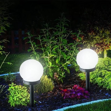 Load image into Gallery viewer, Solar LED Round Ball Light for Outdoor Garden and Yard Decoration