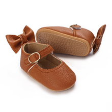 Load image into Gallery viewer, Soft Leather Non Slip Baby Walking Shoes for Girls