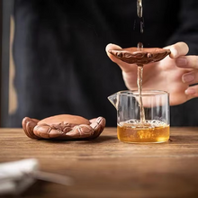 Load image into Gallery viewer, Creative Crab Purple Sand Tea Filter Ornament for Kungfu Tea Table