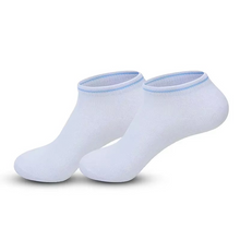 Load image into Gallery viewer, Women Anti Slip Cotton Yoga Socks for Trampoline and Sports