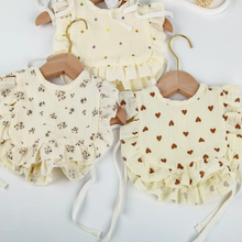 Load image into Gallery viewer, Soft Cotton 4 Layer Gauze Retro Lace Ruffle Baby Vest Bib
