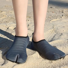 Load image into Gallery viewer, Lightweight Water Shoes for Men and Women Slip Resistant Foldable Breathable Swim and Surf Footwear