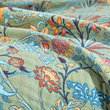 Load image into Gallery viewer, Wild Petal Cotton Reversible Throw Blanket
