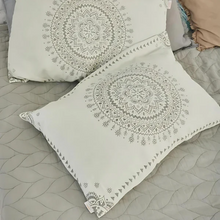 Load image into Gallery viewer, Mandala Cotton Gauze Pillowcases Soft Breathable Set