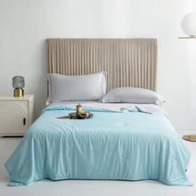 Load image into Gallery viewer, Cooling Blanket for Hot Sleepers, Moisture-Wicking and Breathable Fabric