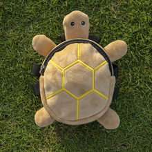 Load image into Gallery viewer, Turtle-Shaped Dog Snack Bag & Pet Backpack – Soft, Portable & Spacious