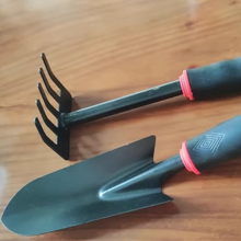 Load image into Gallery viewer, Small Gardening Shovel for Planting Flowers and Vegetables