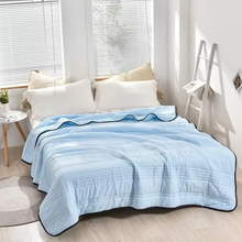 Load image into Gallery viewer, Summer Lightweight Quilt Solid Color All Season Comforter for Double Bed