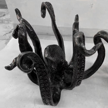 Load image into Gallery viewer, Octopus Design Mug Holder – Resin Coffee Cup Organizer with Nautical Charm