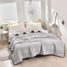 Load image into Gallery viewer, Summer Lightweight Quilt Solid Color All Season Comforter for Double Bed