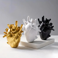 Load image into Gallery viewer, Anatomical Heart Vase - Personalized 3D Sculpture Planter for Home & Classroom Decor
