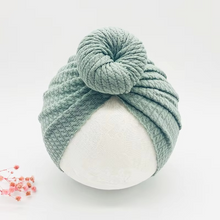 Load image into Gallery viewer, Cozy Knotted Baby Beanie with Bow Headband