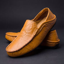 Load image into Gallery viewer, Everyday Flats with Cushioned Footbed and Textured Grip Sole