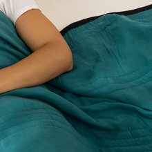 Load image into Gallery viewer, Summer Lightweight Quilt Solid Color All Season Comforter for Double Bed